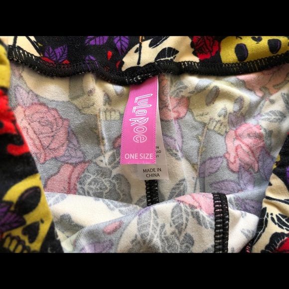 Rare Skulls Rose Halloween Leggings Lularoe OS EUC - Picture 6 of 7